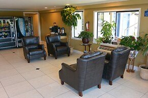 Days Inn by Wyndham Lakewood South Tacoma