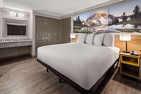 Days Inn by Wyndham Lakewood South Tacoma