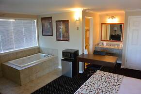 Days Inn by Wyndham Lakewood South Tacoma