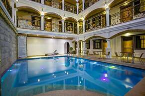 Hotel Luna