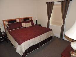 The Bayshore Waterfront Inn