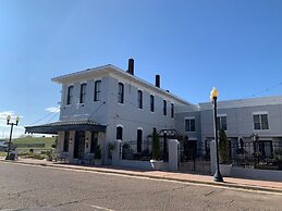 Hotel 27