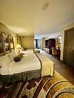 Hotel 27