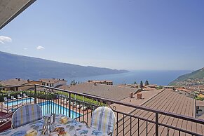 Residence Primera Rompala