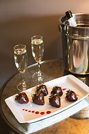 Magnolia Hotel St. Louis, a Tribute Portfolio Hotel