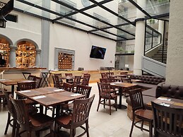 Hotel Marques del Valle