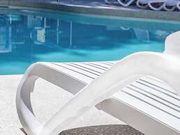 Bella Mare Beachside Apartments