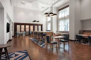 Hampton Inn & Suites Harvey/New Orleans West Bank