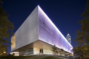 Le Méridien Tampa, The Courthouse