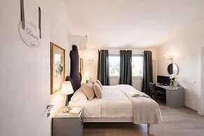 Country Lodge