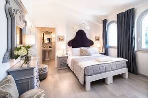 Country Lodge