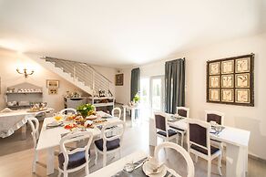 Country Lodge