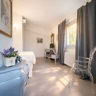Country Lodge