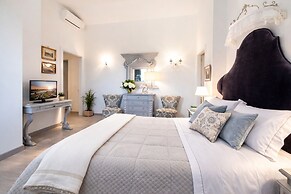 Country Lodge