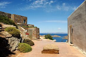 Aigis Suites