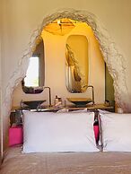Aigis Suites