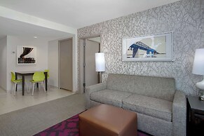 Home2 Suites by Hilton Omaha West, NE