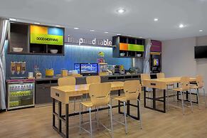 Home2 Suites by Hilton Omaha West, NE