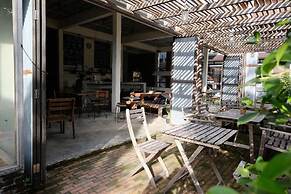 Samatha Bed & Breakfast