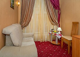 Hotel Lermontovskiy
