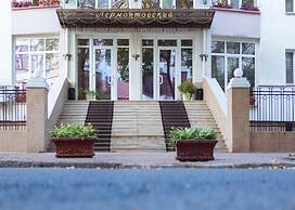 Hotel Lermontovskiy