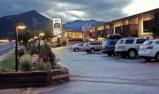 Alpine Trail Ridge Inn