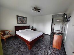 Brillasol Airport Hotel