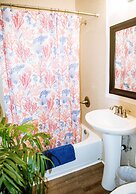 Polynesian Beach Club Hostel