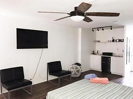 Polynesian Beach Club Hostel