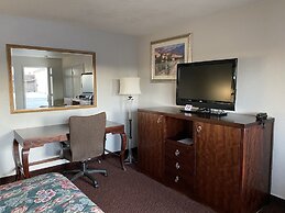 Four Corners Inn