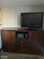 Four Corners Inn