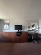Four Corners Inn