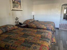 Four Corners Inn
