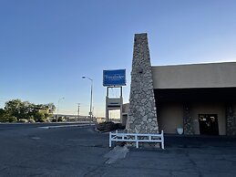 Four Corners Inn