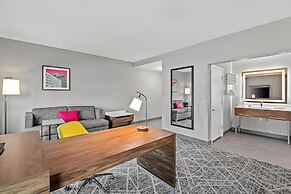 Hampton Inn Omaha/West Dodge Road (Old Mill)