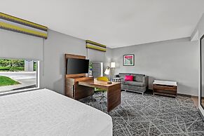 Hampton Inn Omaha/West Dodge Road (Old Mill)