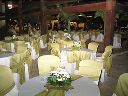 Amoaras Resort