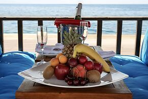 Le Bleu Hotel & Resort