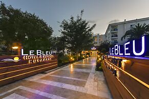 Le Bleu Hotel & Resort