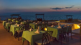 Le Bleu Hotel & Resort