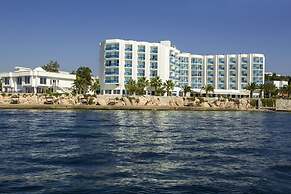 Le Bleu Hotel & Resort