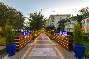 Le Bleu Hotel & Resort