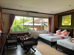 Lotus Paradise Resort