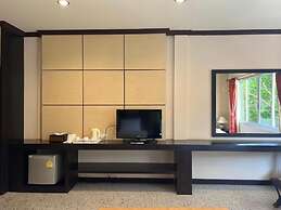 Lotus Paradise Resort