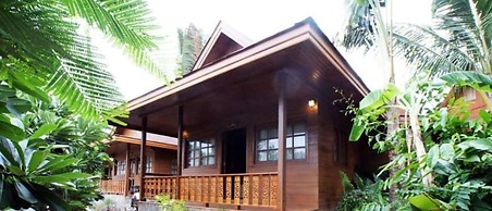 Lotus Paradise Resort