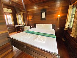 Lotus Paradise Resort