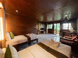 Lotus Paradise Resort