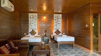 Lotus Paradise Resort