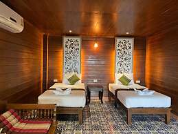 Lotus Paradise Resort