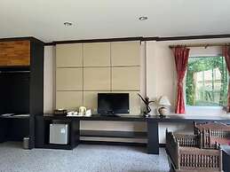 Lotus Paradise Resort